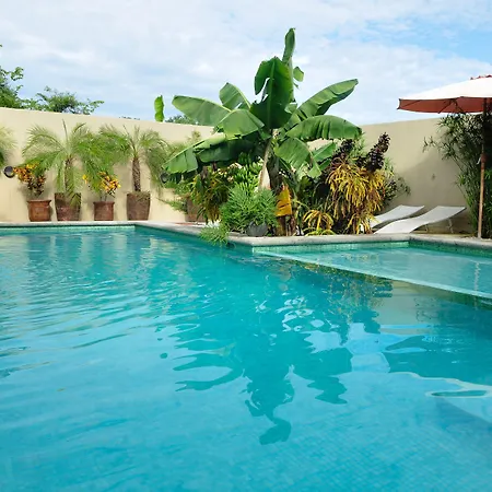 Nautilus Surf & Yoga Villas Santa Teresa-3